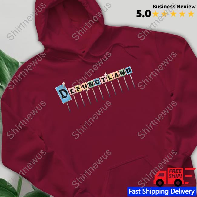 Defunctland Tee